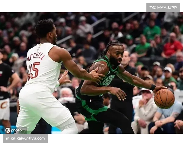 骑士米切尔领衔击败绿军 阵容平衡性成为东部竞争优势